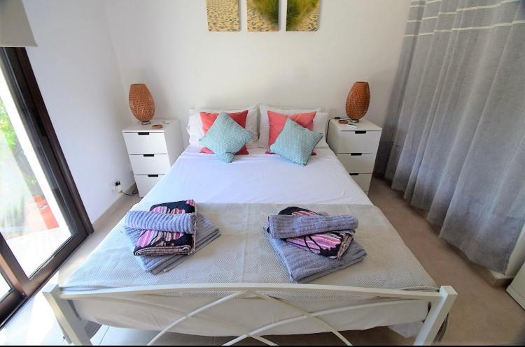 Bay Cottage Beautiful Cosy Luxury Cottage - Beach Area Pissoúri Eksteriør bilde